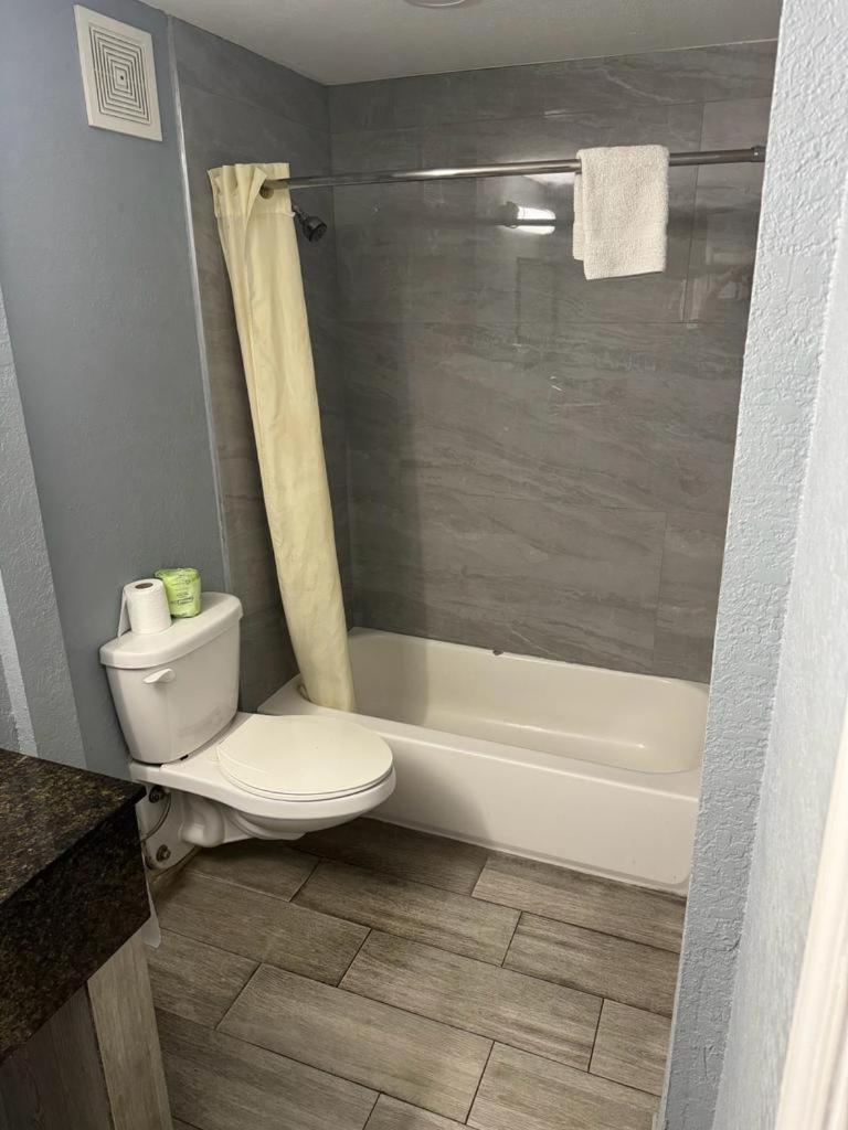 Midtown Lodge 傑克遜維爾 外观 照片